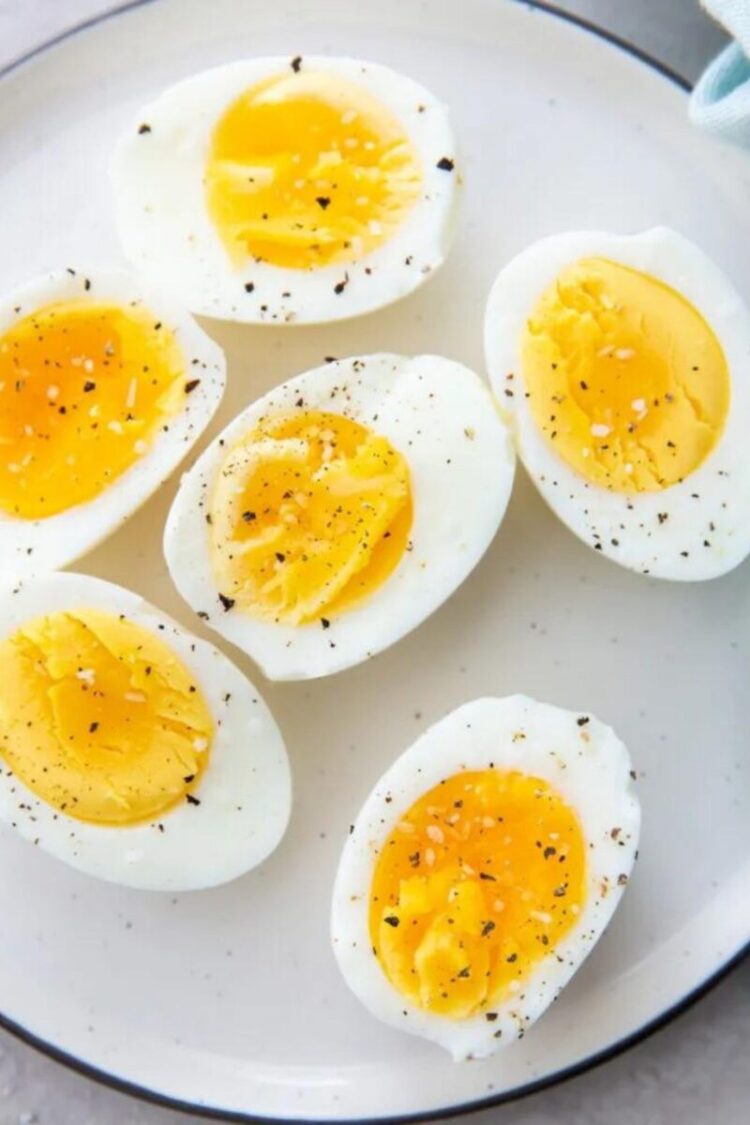 Easy Peel Hard Boiled Eggs (Perfectly Cooked) - Fifteen Spatulas