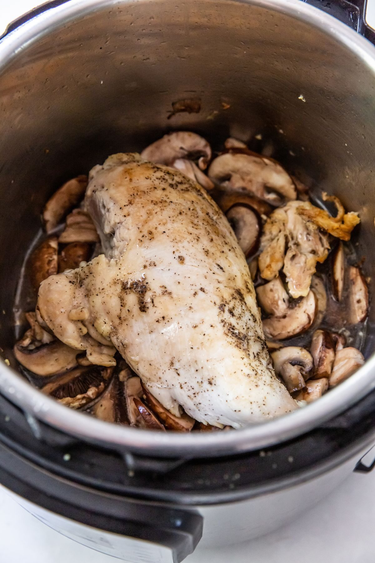 chicken and mushrooms inside instant pot