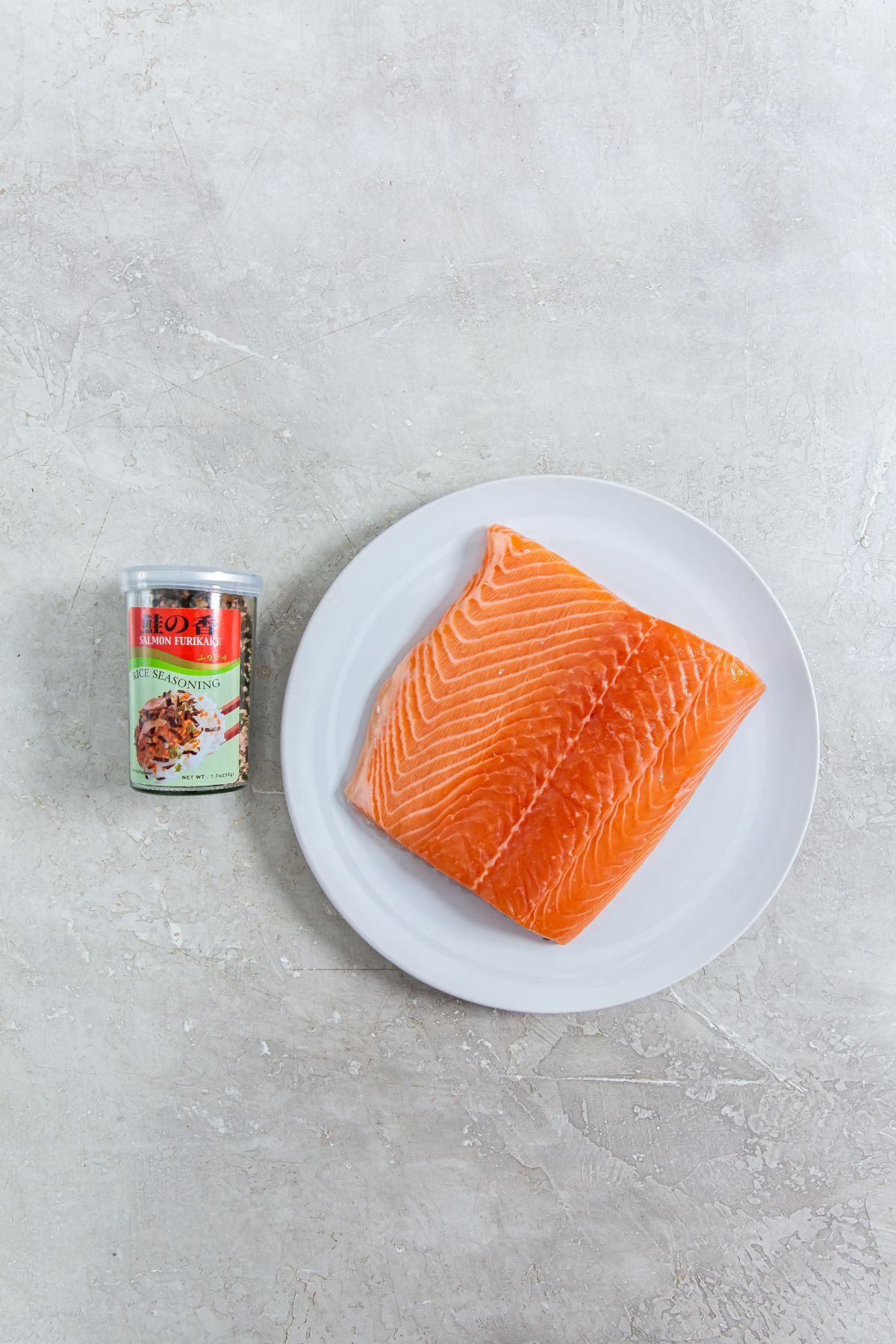 ingredients of salmon and furikake seasoning