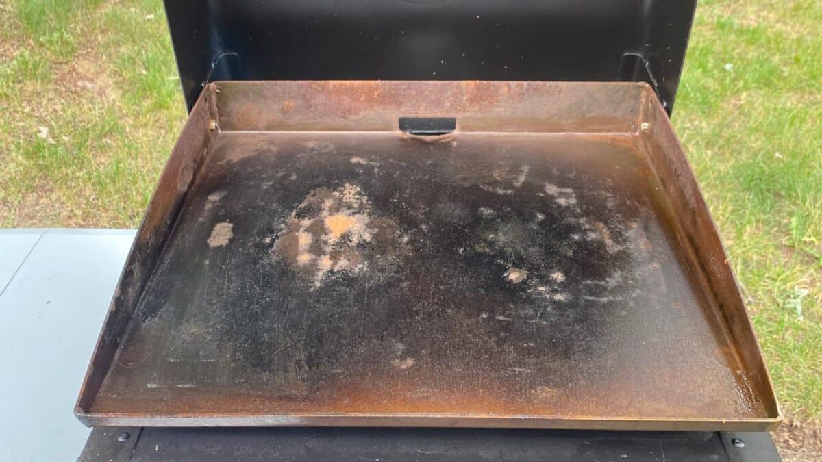 blackstone griddle that is rusted