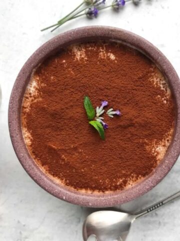 Overnight Oats Tiramisu in a bowl