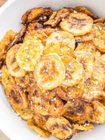 crispy slices of bananas in a bowl.