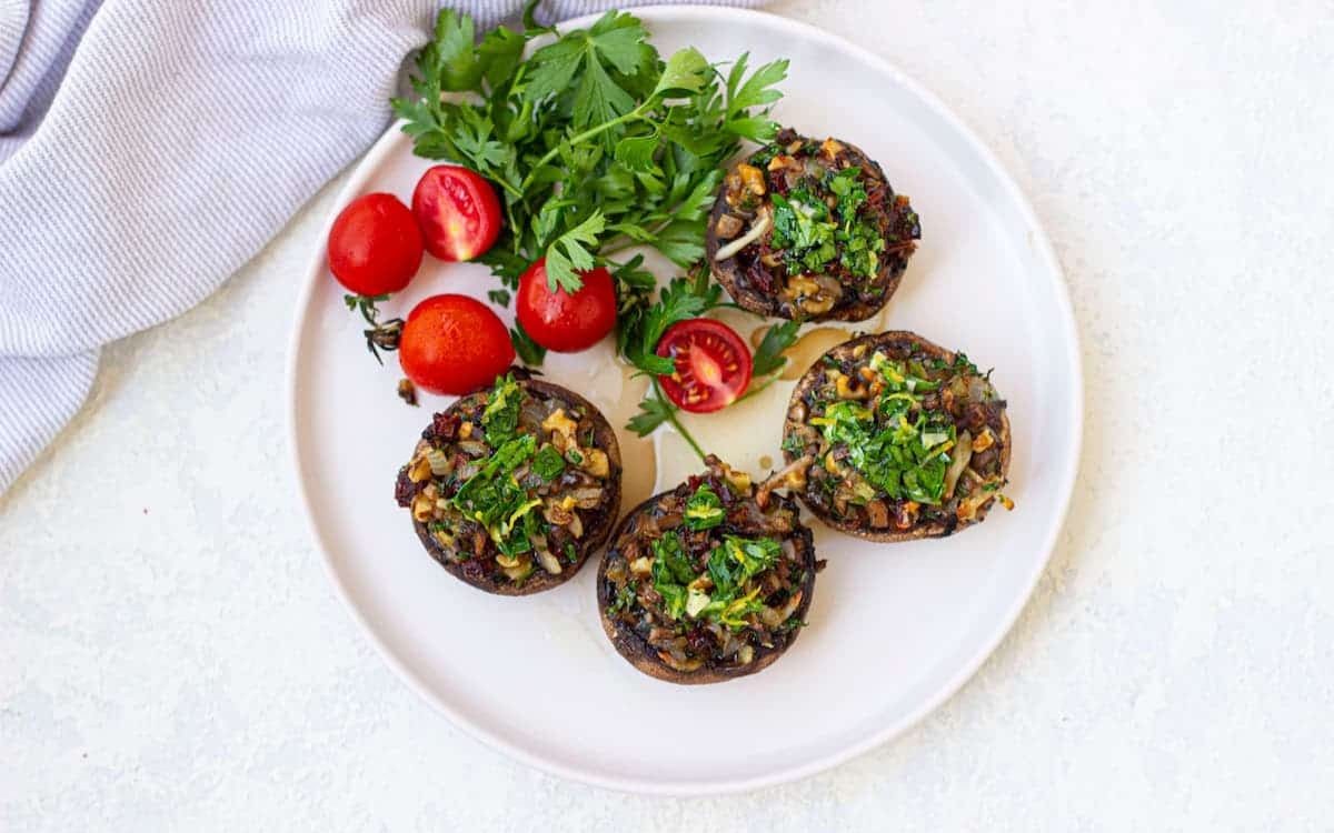 19 Mushroom Dishes So Good, You’ll Start Calling Yourself a ‘Fun-Gourmet’